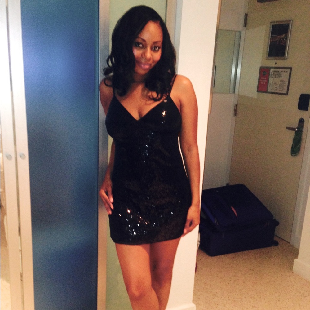 VIctoria’s Secret The Lacie Sequin Lingerie Medium